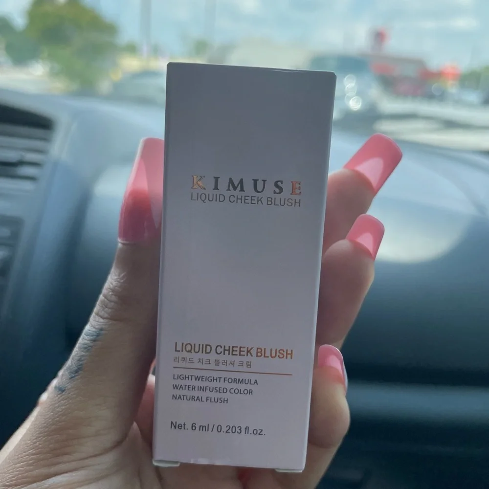 Kimuse liquid cheek blush -Puff
